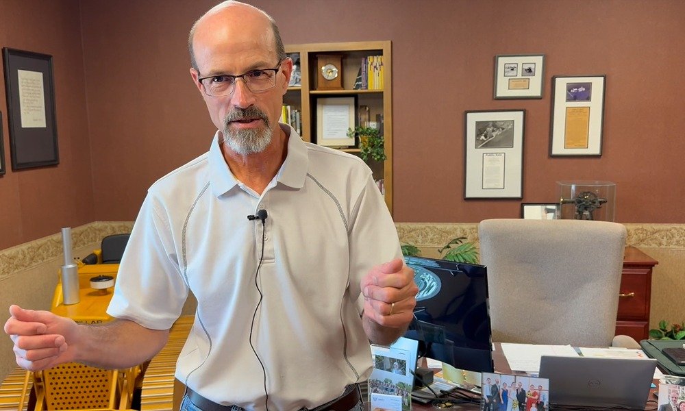 CEO of World Serving Leaders, Mark Peterson